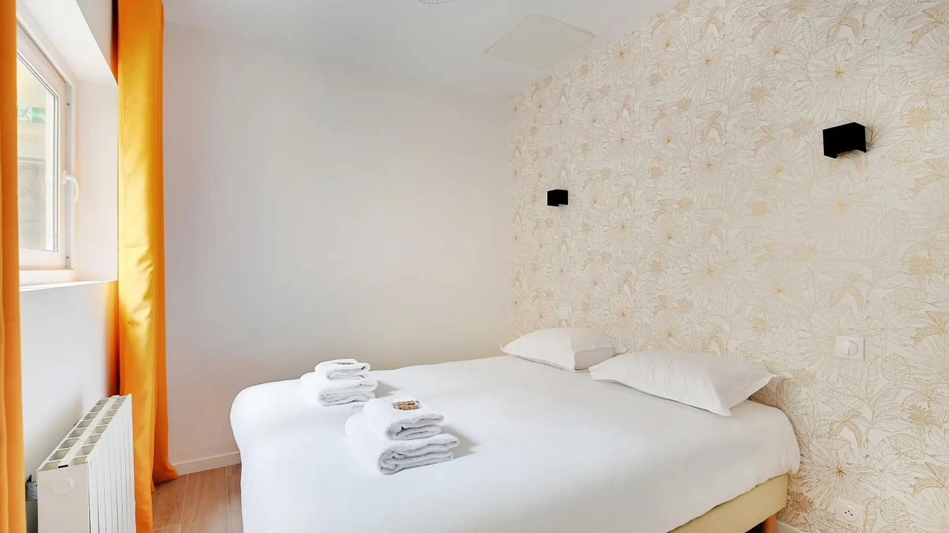 Residence Paris Republique Holiday home