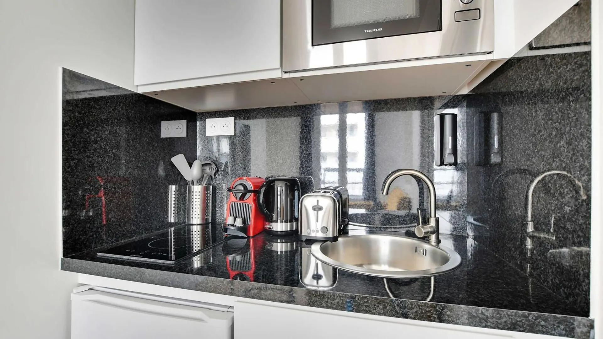 Residence Paris Republique Holiday home