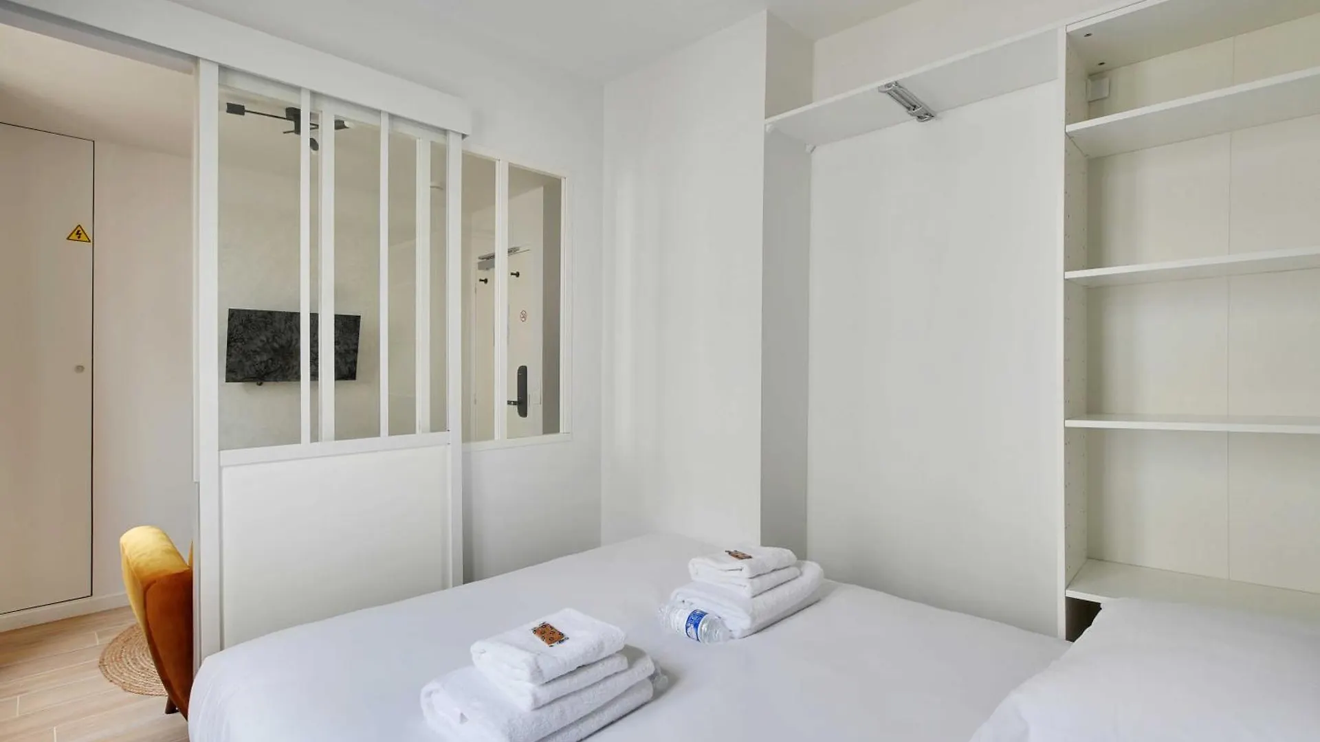 Residence Paris Republique Holiday home