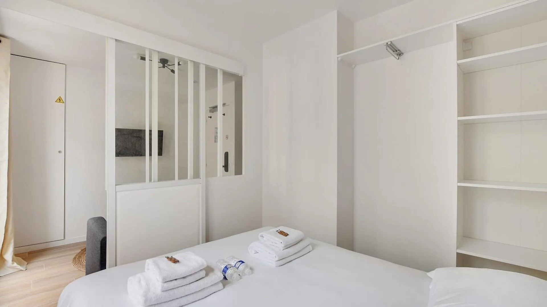 Residence Paris Republique Holiday home