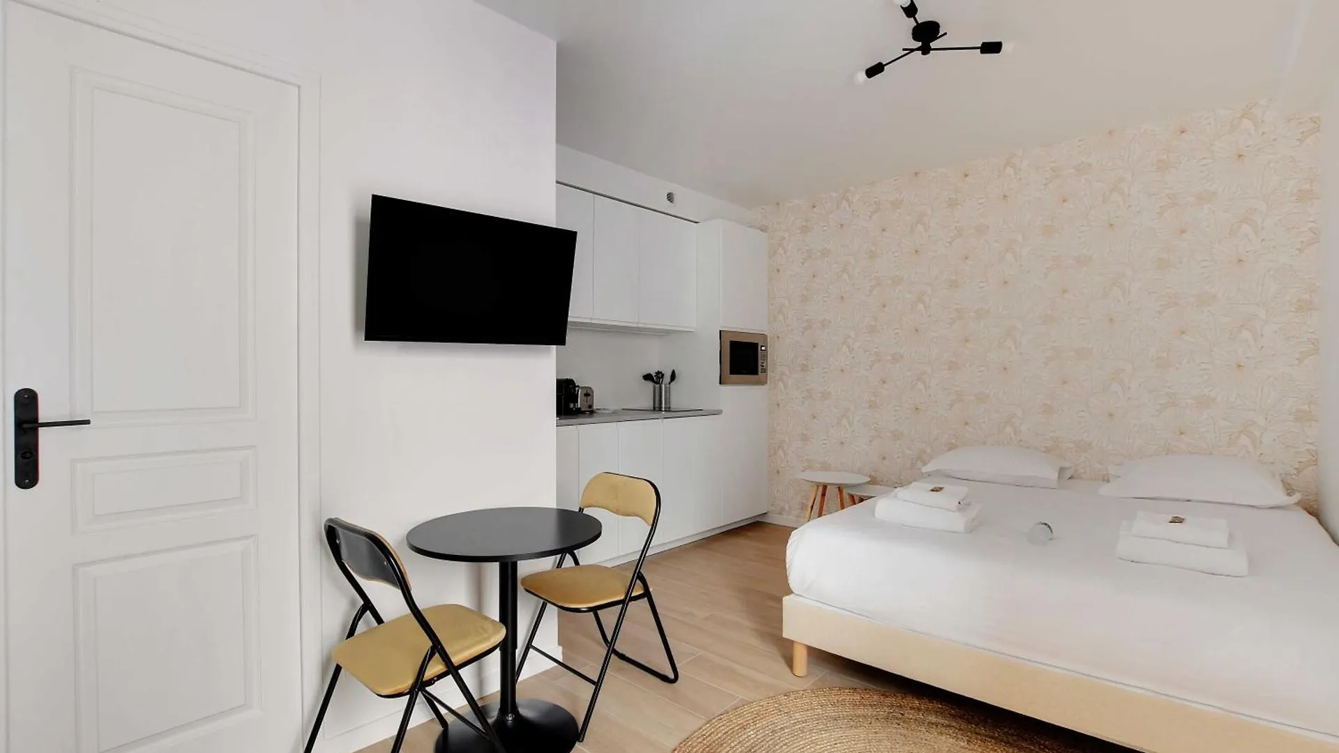 Residence Paris Republique 0*,