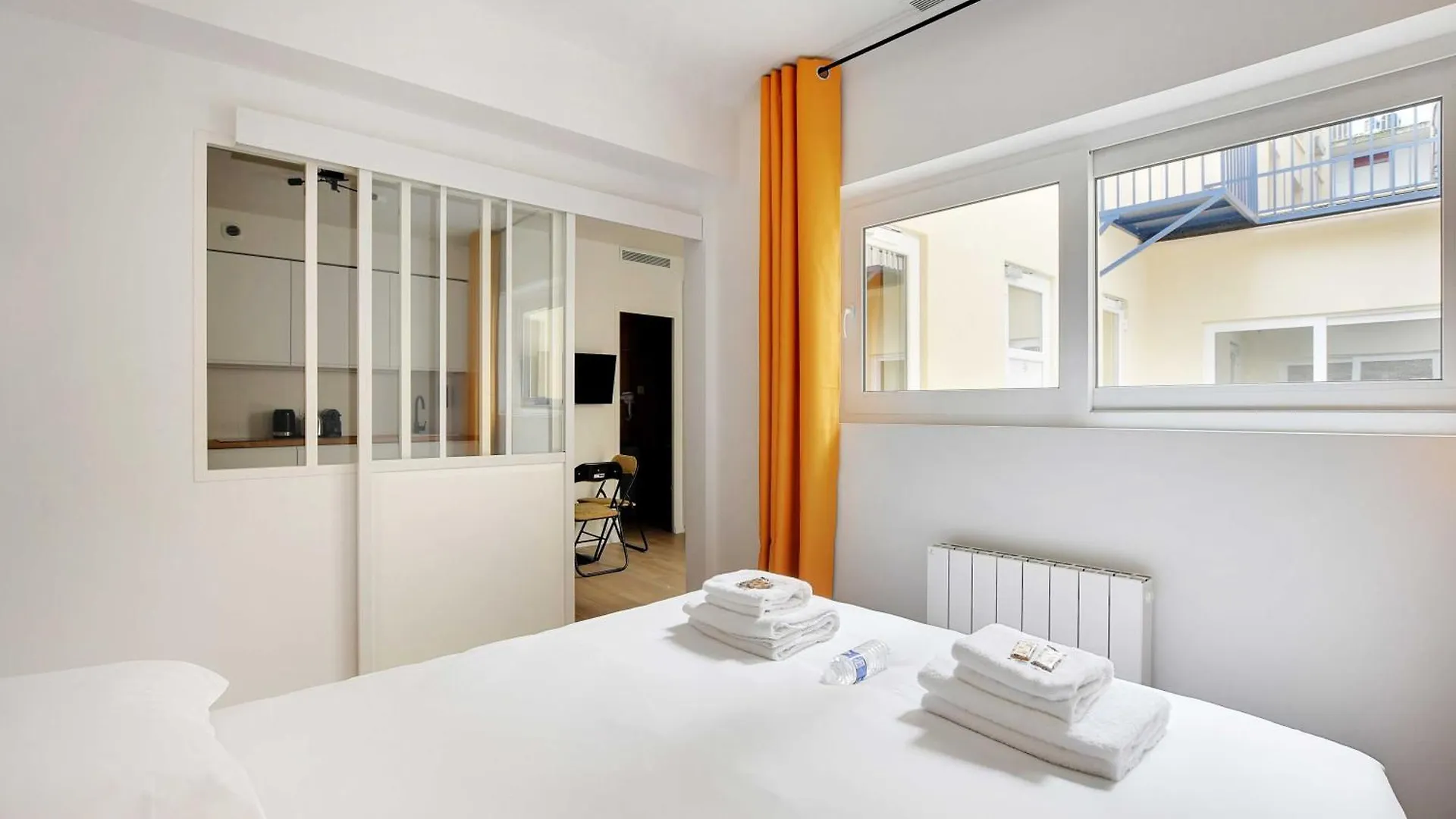 Residence Paris Republique Fransa
