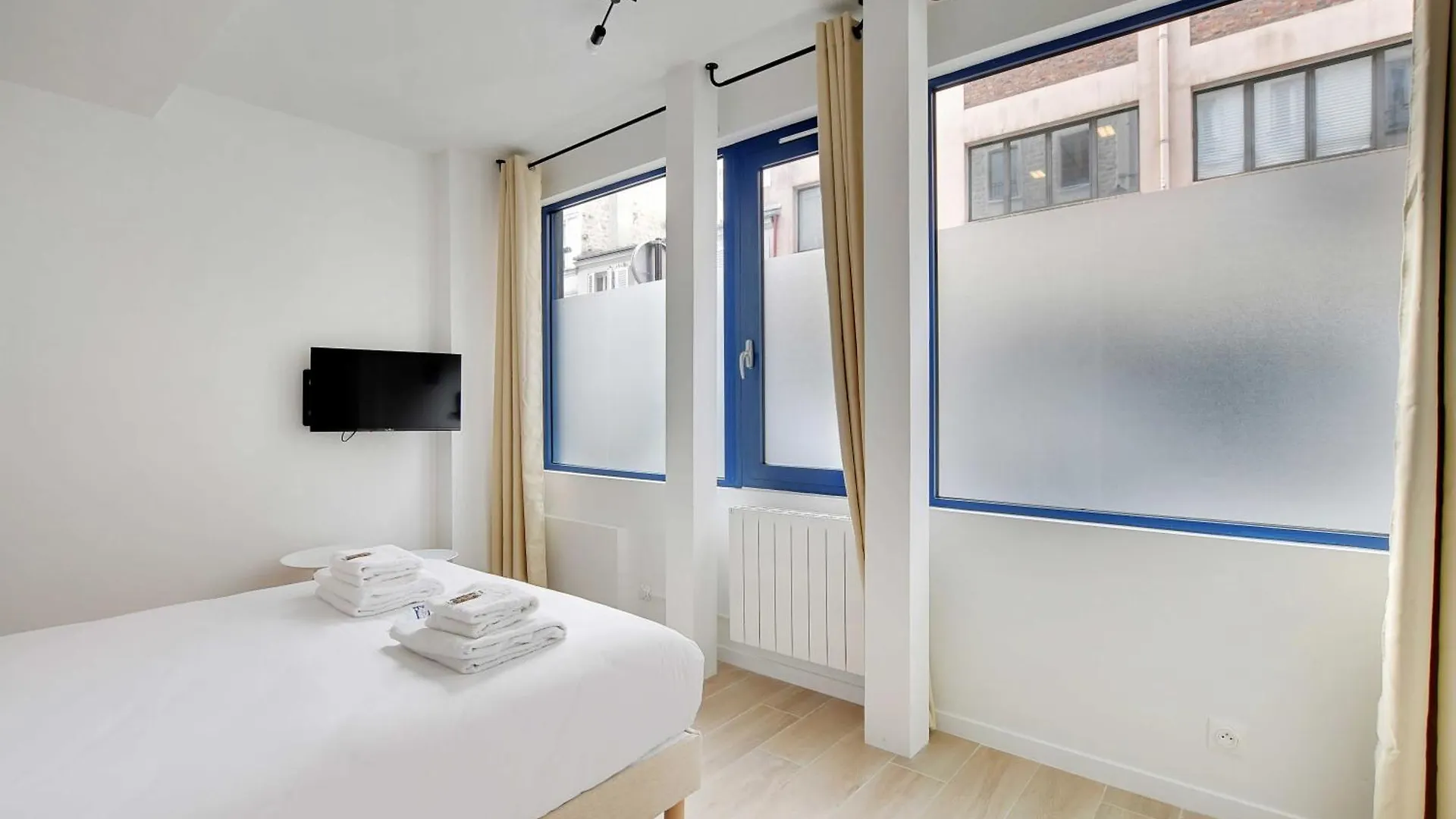 Residence Paris Republique Fransa